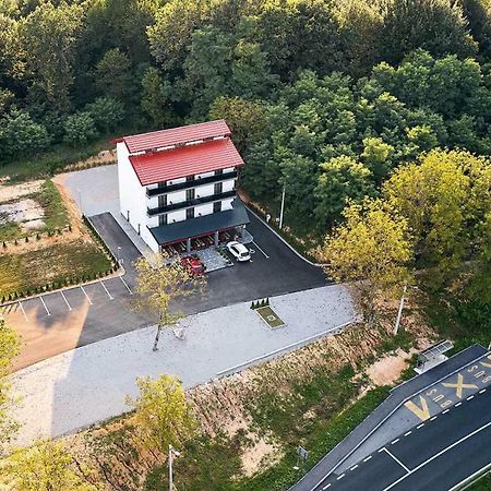 卡尔洛瓦茨Sobe Kod Bakija住宿加早餐旅馆 外观 照片