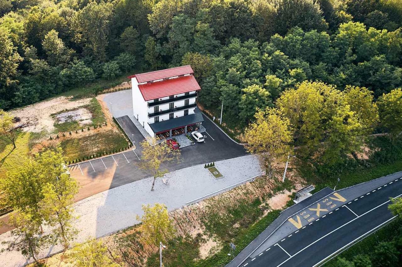 卡尔洛瓦茨Sobe Kod Bakija住宿加早餐旅馆 外观 照片