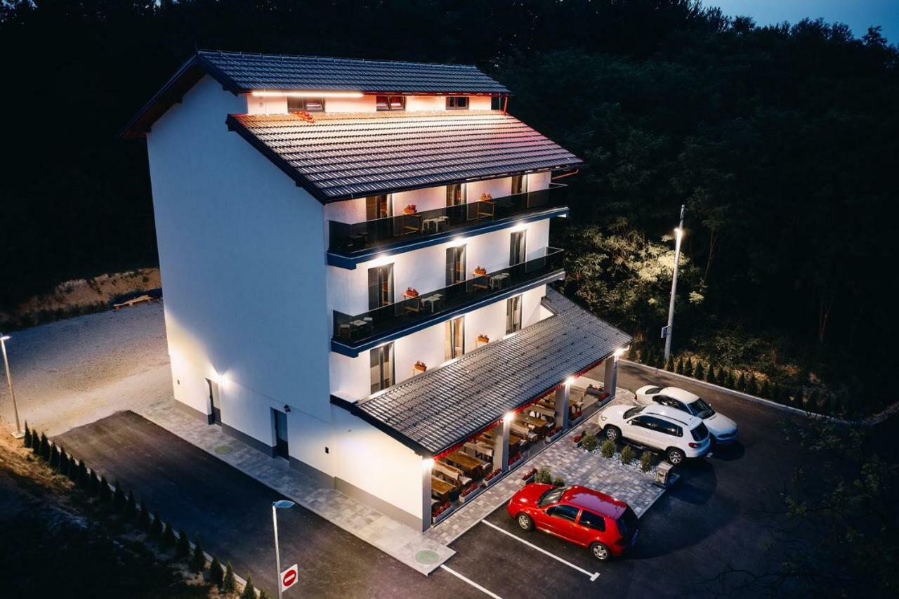 卡尔洛瓦茨Sobe Kod Bakija住宿加早餐旅馆 外观 照片